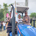 Genjot Produktivitas Pertanian di Ende, TMI Serahkan Bantuan Alsintan untuk Poktan di Kelimutu